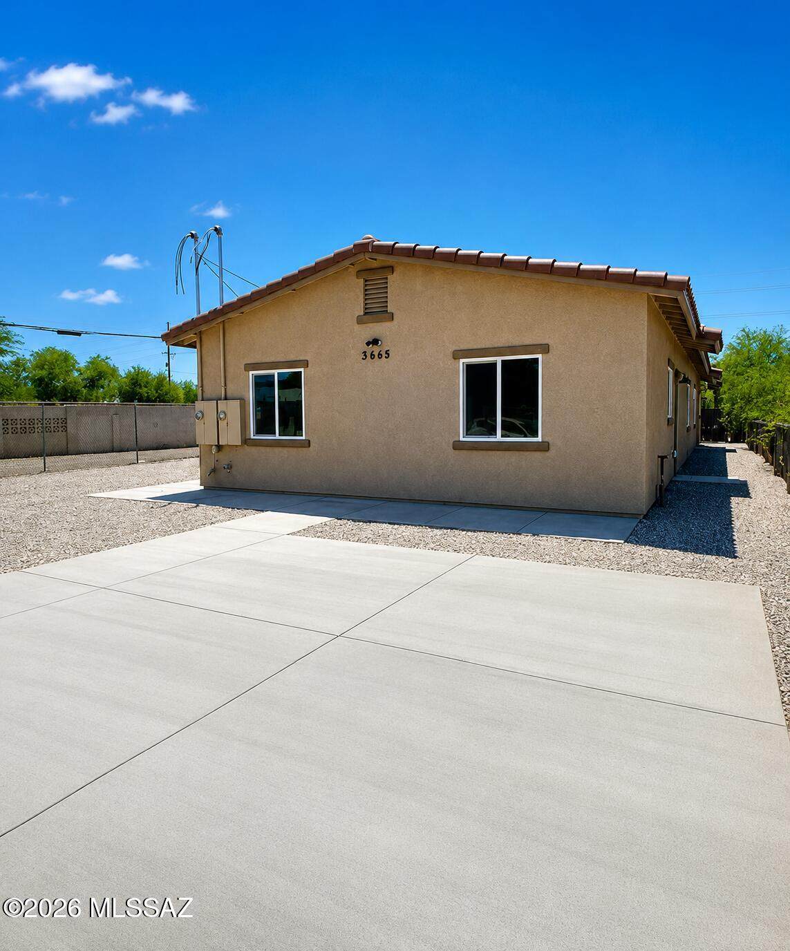 https://bt-photos.global.ssl.fastly.net/tucson/orig_boomver_1_22613471-2.jpg