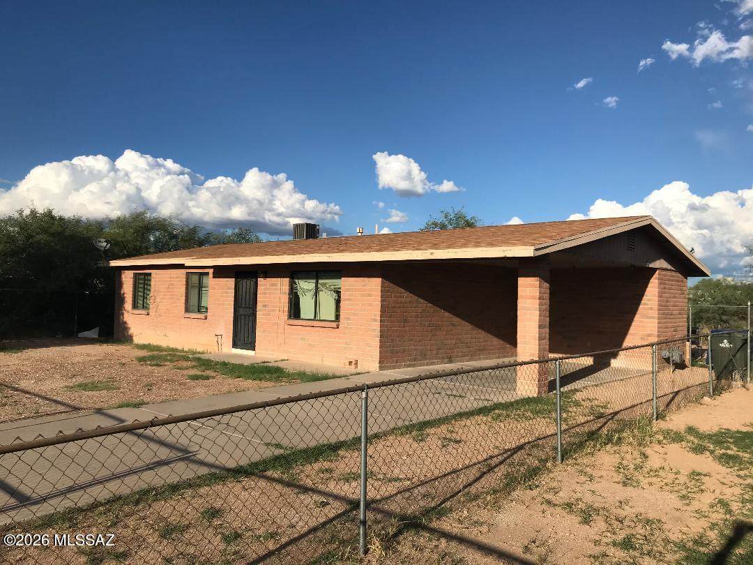 https://bt-photos.global.ssl.fastly.net/tucson/orig_boomver_1_22616405-2.jpg