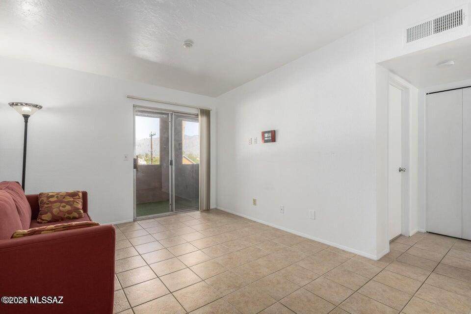 https://bt-photos.global.ssl.fastly.net/tucson/orig_boomver_1_22616927-2.jpg