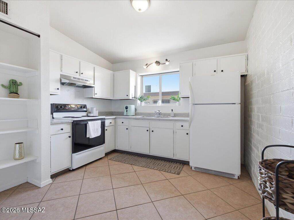 1808/1810 Miles Street - Photo 1