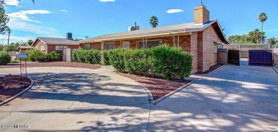 2039 Glenn Street - Photo 1