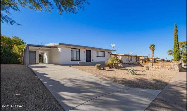 https://bt-photos.global.ssl.fastly.net/tucson/orig_boomver_1_22619537-2.jpg