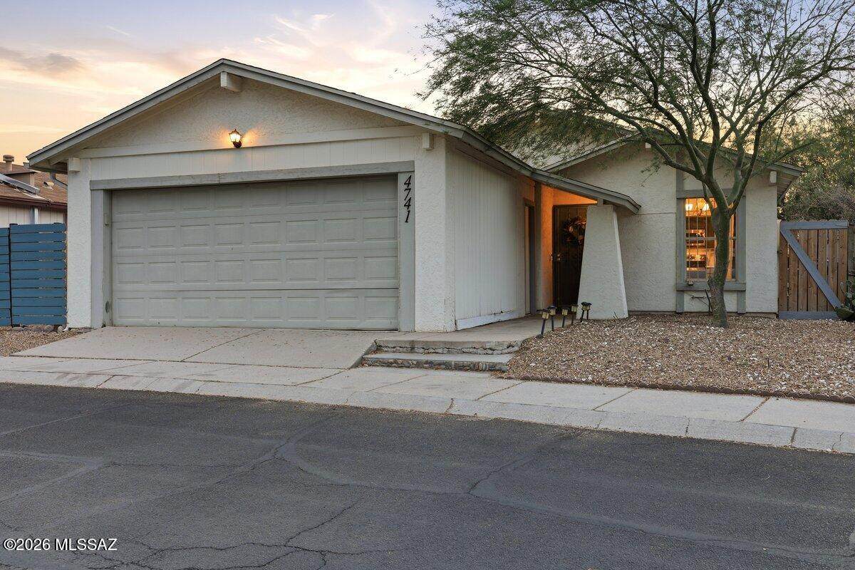 https://bt-photos.global.ssl.fastly.net/tucson/orig_boomver_1_22621992-2.jpg