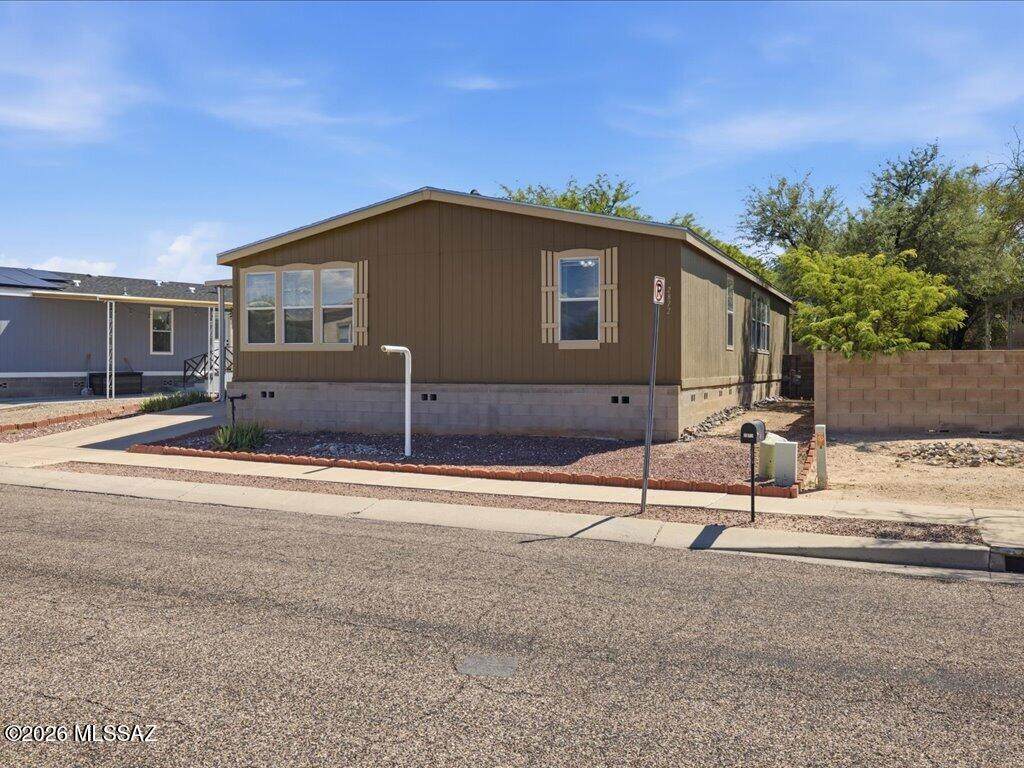 https://bt-photos.global.ssl.fastly.net/tucson/orig_boomver_1_22622202-2.jpg