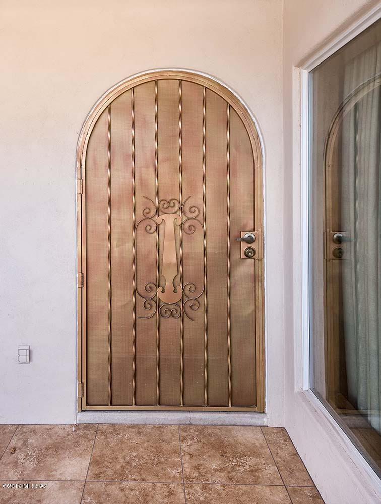 6012 Eastland Street - Photo 1
