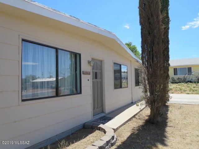 568 Blayne Street - Photo 1