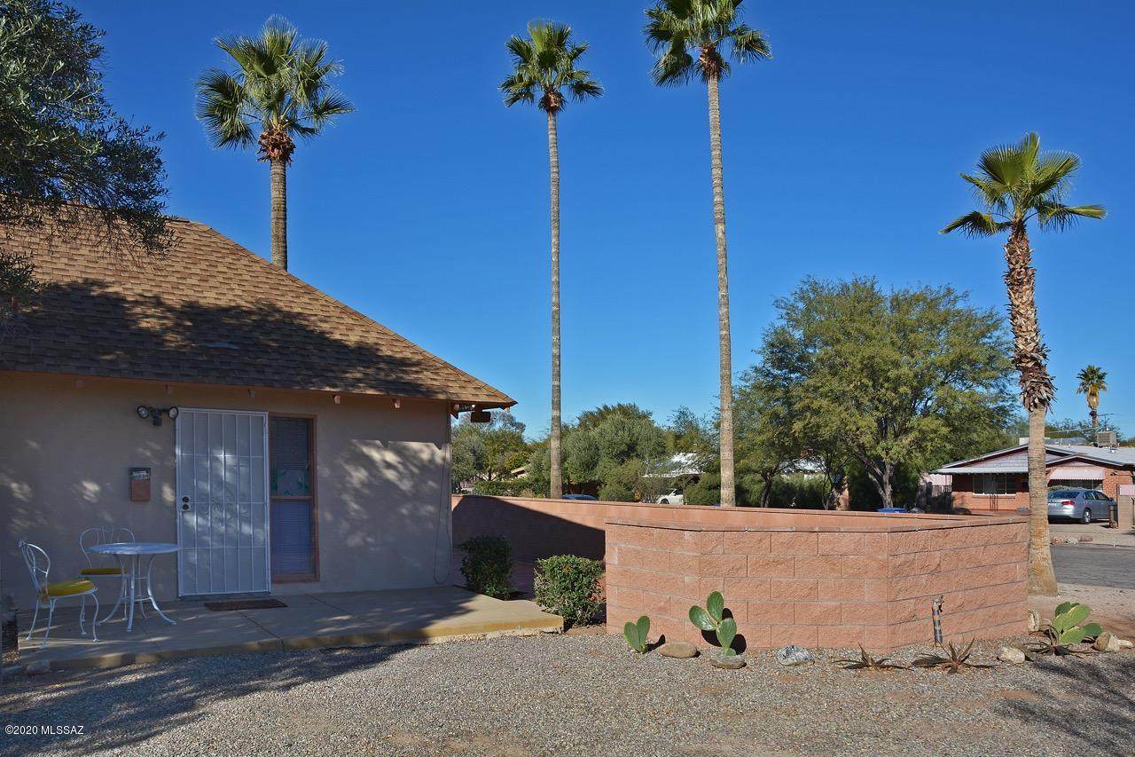 2422 4Th Street - Photo 1