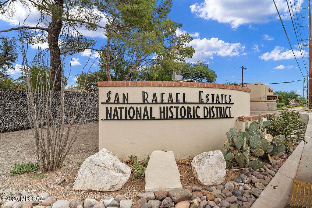 https://bt-photos.global.ssl.fastly.net/tucson/orig_boomver_2_22526465-2.jpg