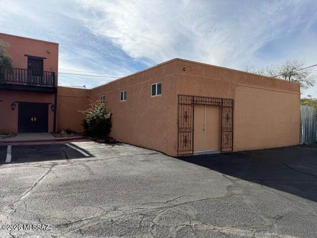 2841 Campbell Avenue - Photo 1