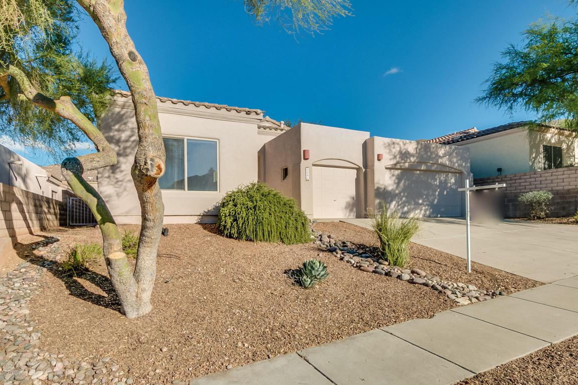 5285 Spring View Drive - Photo 1