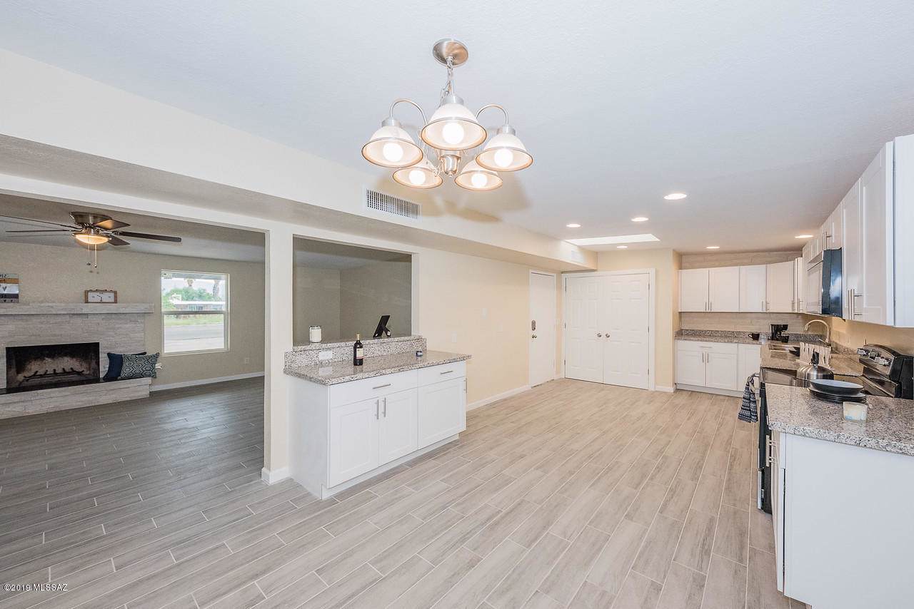 7642 Stella Road - Photo 1