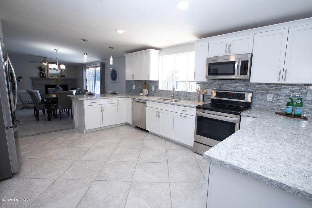 5810 Burns Street - Photo 1