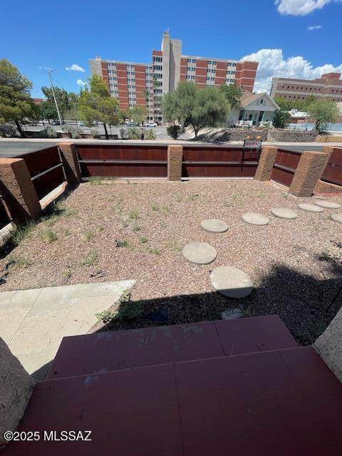 912 6th Street - Photo 1