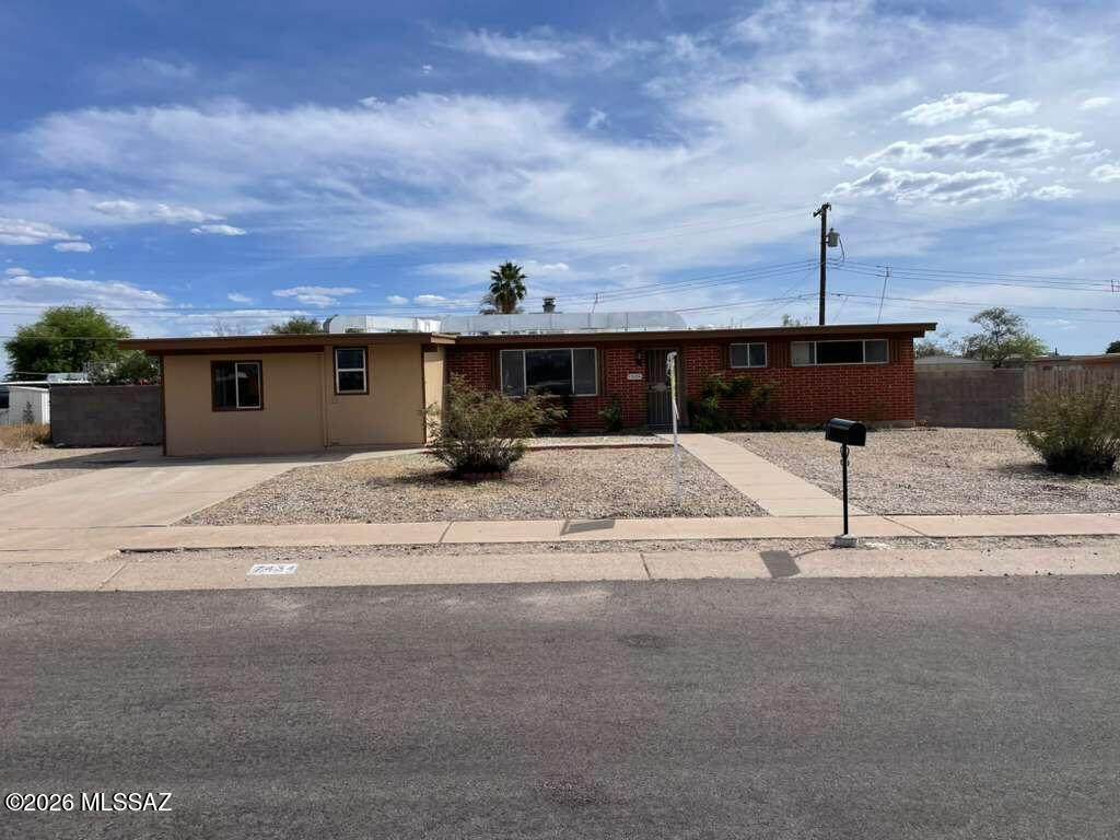 https://bt-photos.global.ssl.fastly.net/tucson/orig_boomver_3_22603863-2.jpg