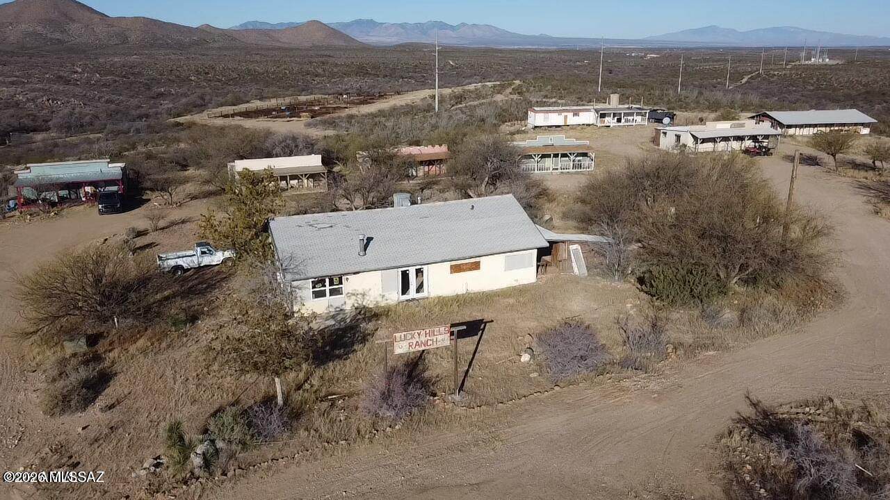 643 Louis Street - Photo 1