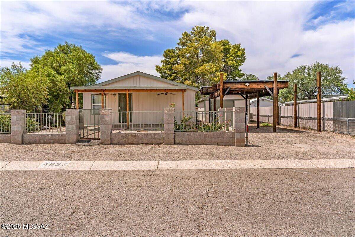 https://bt-photos.global.ssl.fastly.net/tucson/orig_boomver_3_22620320-2.jpg