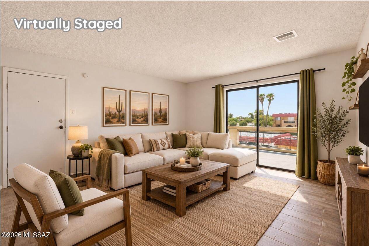 https://bt-photos.global.ssl.fastly.net/tucson/orig_boomver_3_22620814-2.jpg