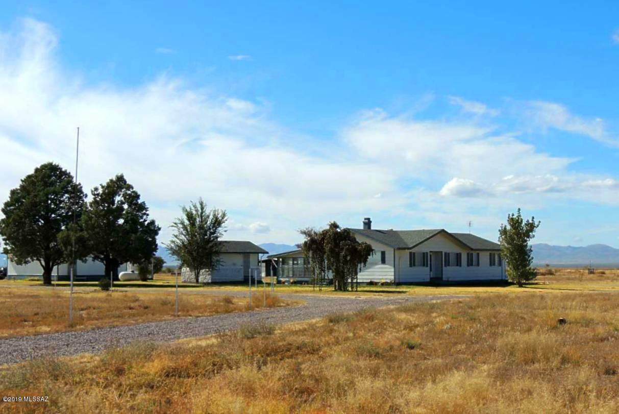 10020 Highway 191 - Photo 1