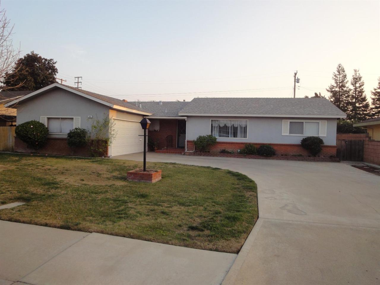 833 Kanai Avenue - Photo 1