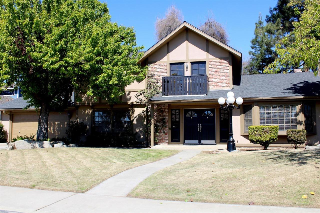 610 Oak View Drive - Photo 1
