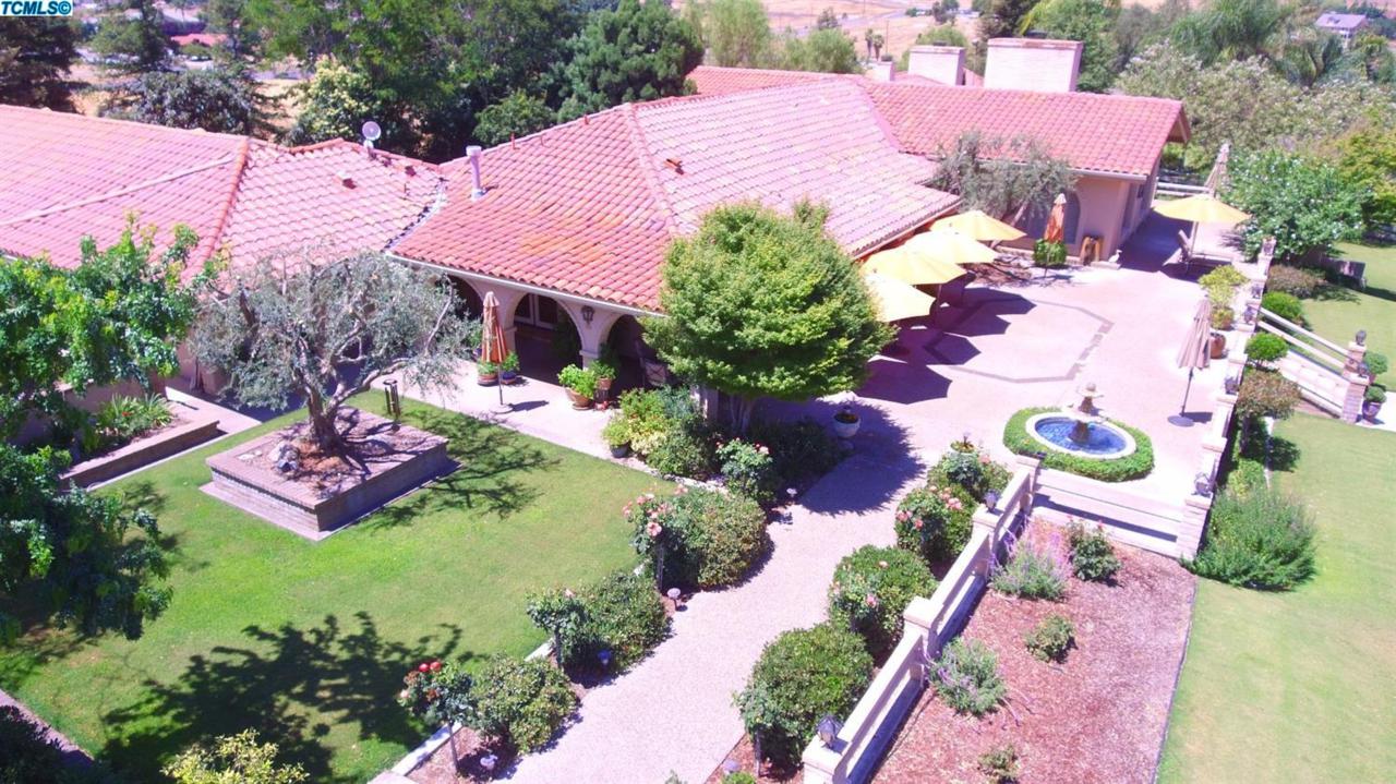 32394 Pleasant Oak Dr. - Photo 1