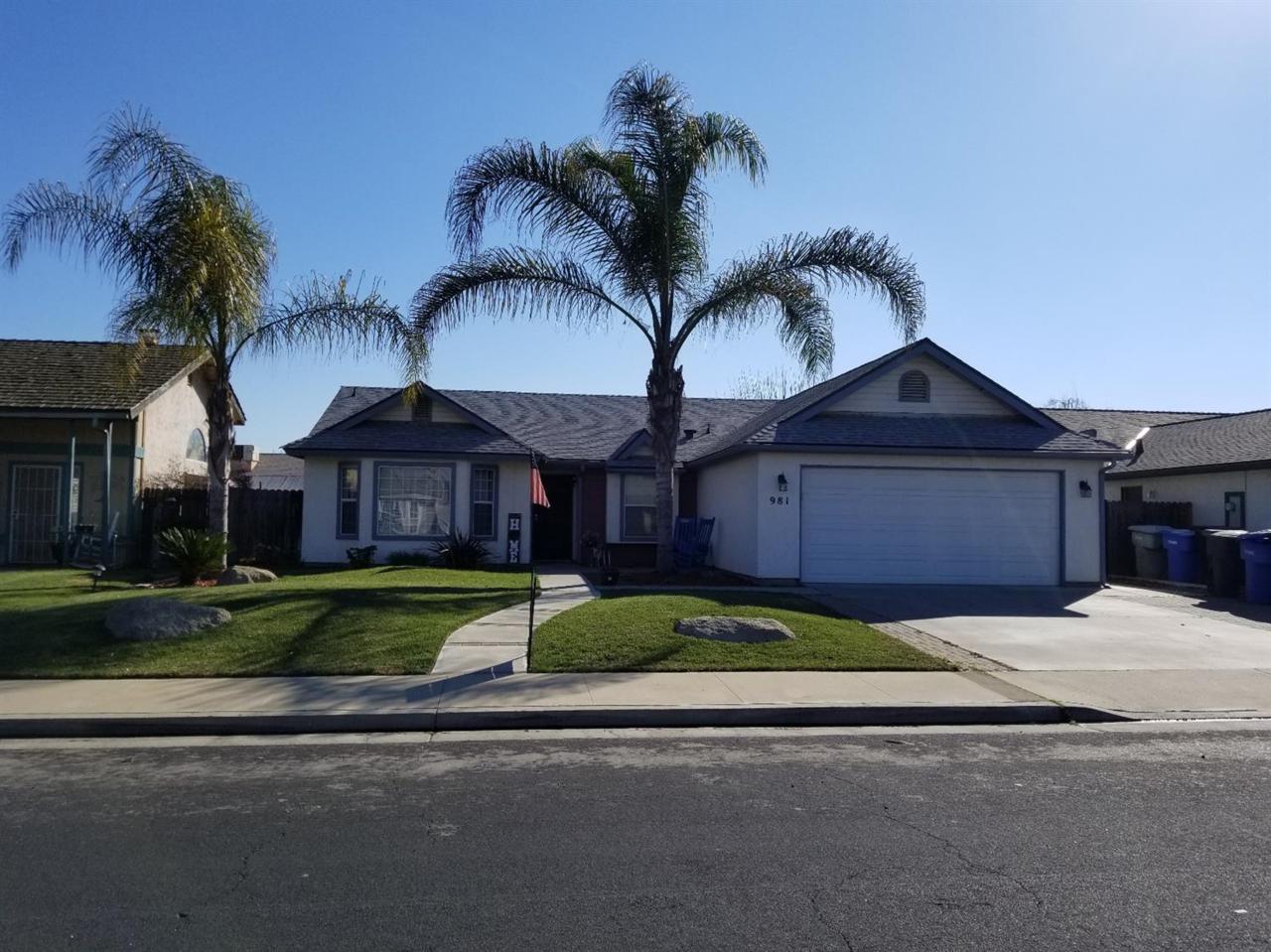 981 Lakewood Drive - Photo 1