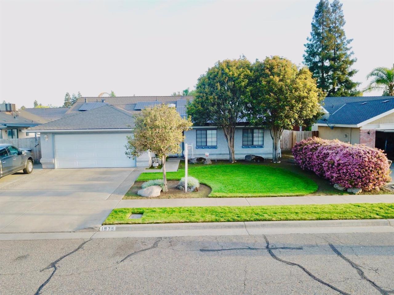 1975 Eastbrook Avenue - Photo 1