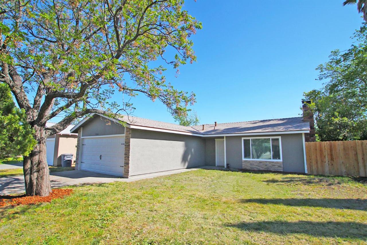 706 Northampton Drive - Photo 1