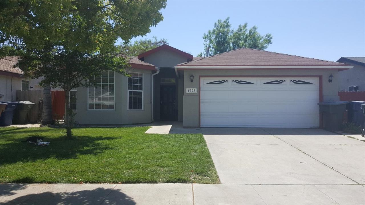1725 Martinho Avenue - Photo 1