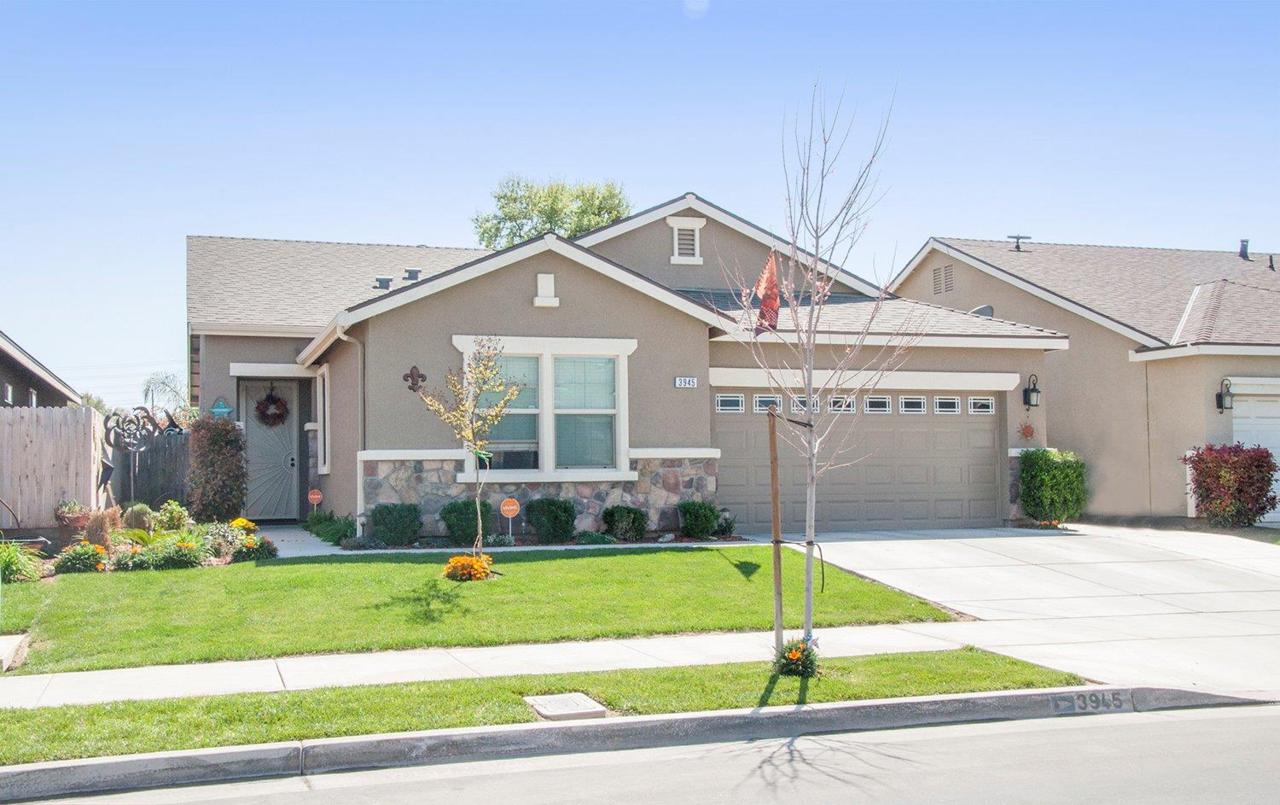 3945 Country Avenue - Photo 1