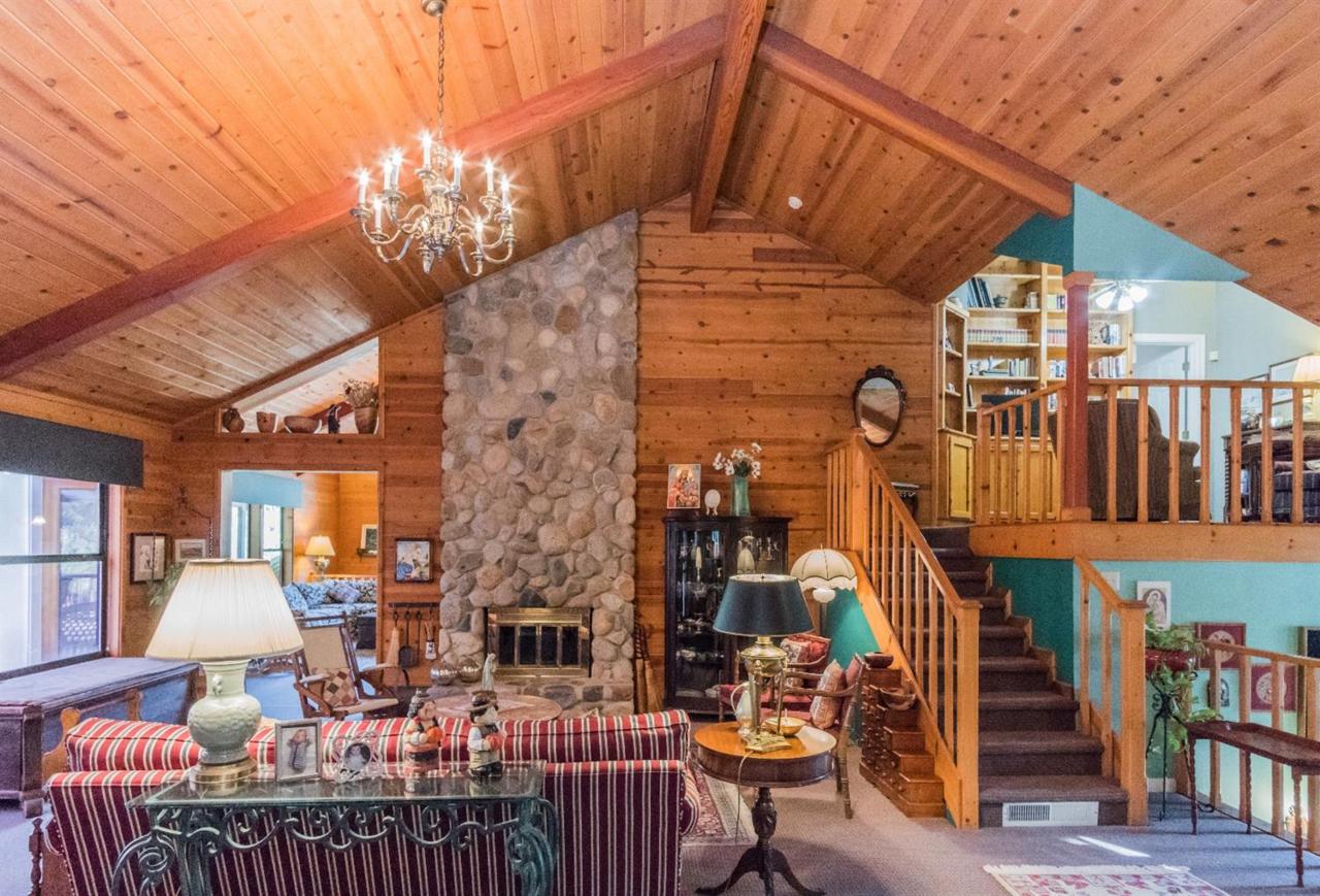 44061 Redbud Trail - Photo 1