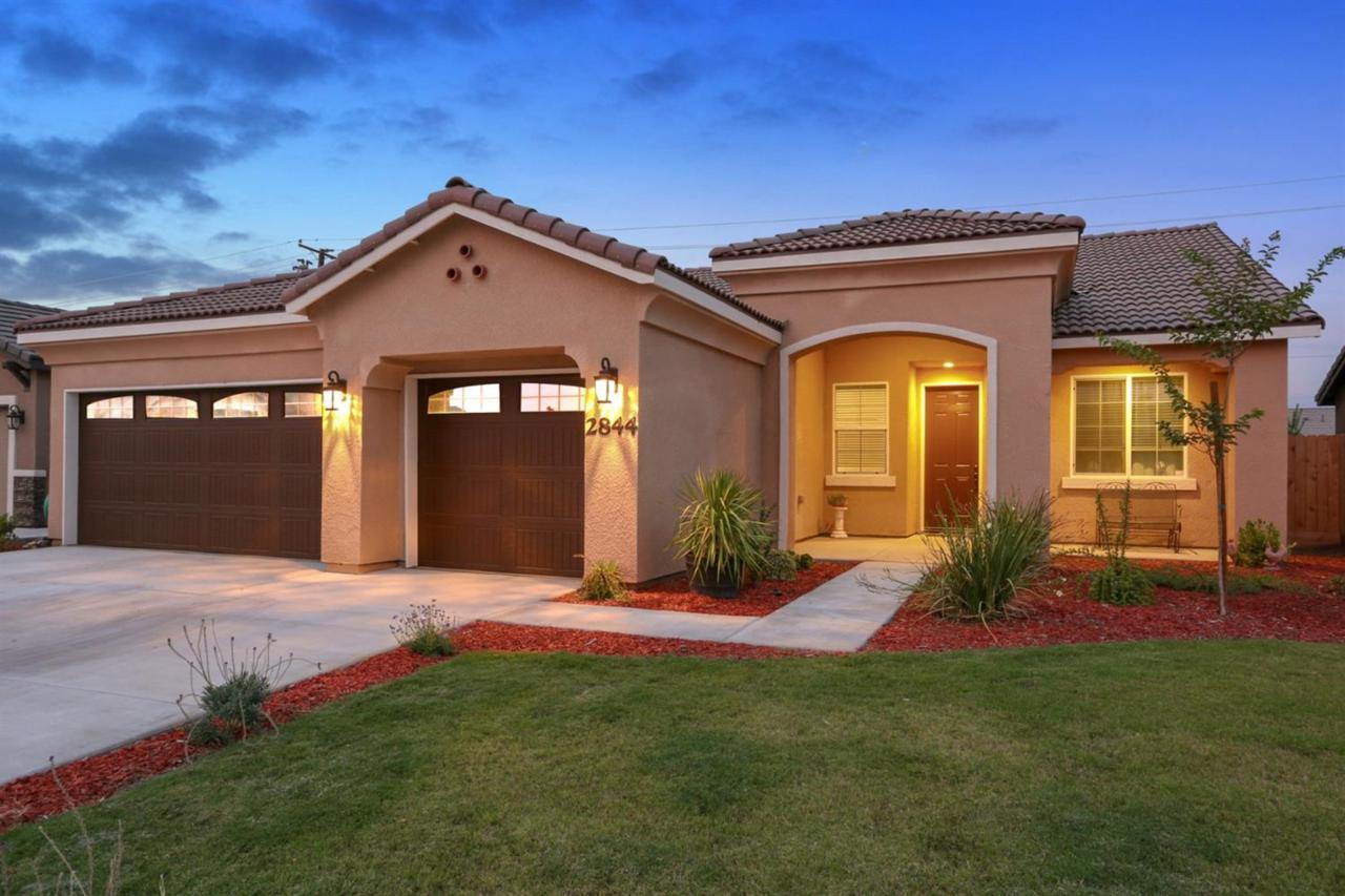 2844 Clark - Photo 1