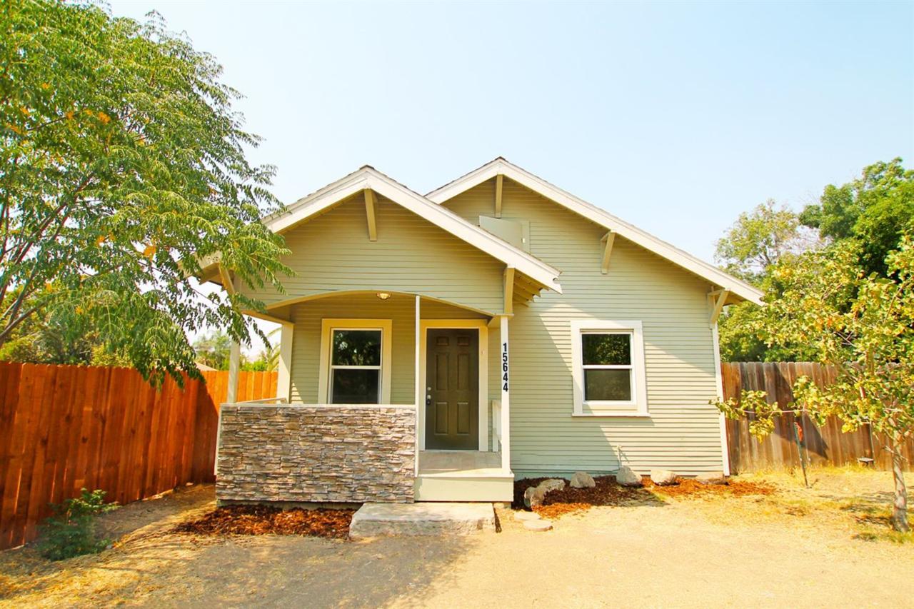 15644 Seville Avenue - Photo 1