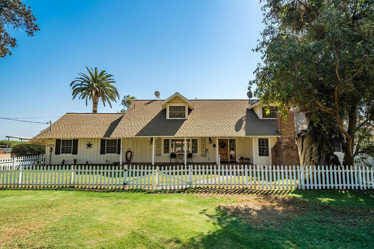 12913 17th Avenue - Photo 1