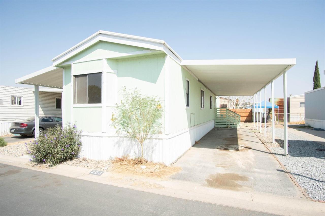 720 Worth Avenue - Photo 1
