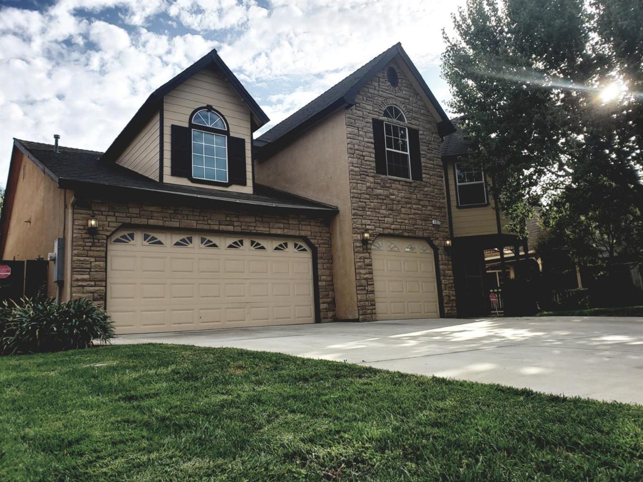 4927 Wren Avenue - Photo 1