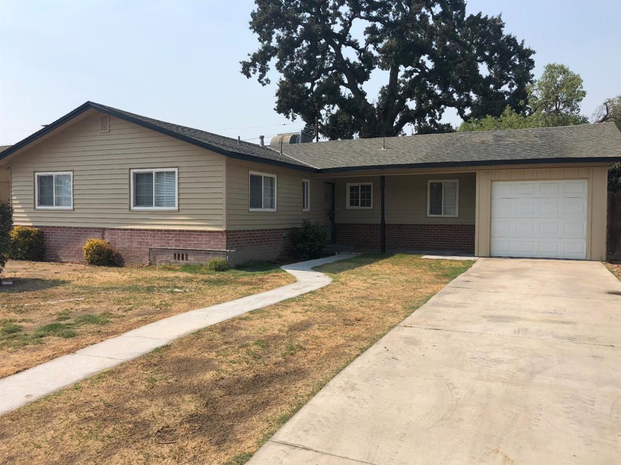 2404 Pecan Court - Photo 1