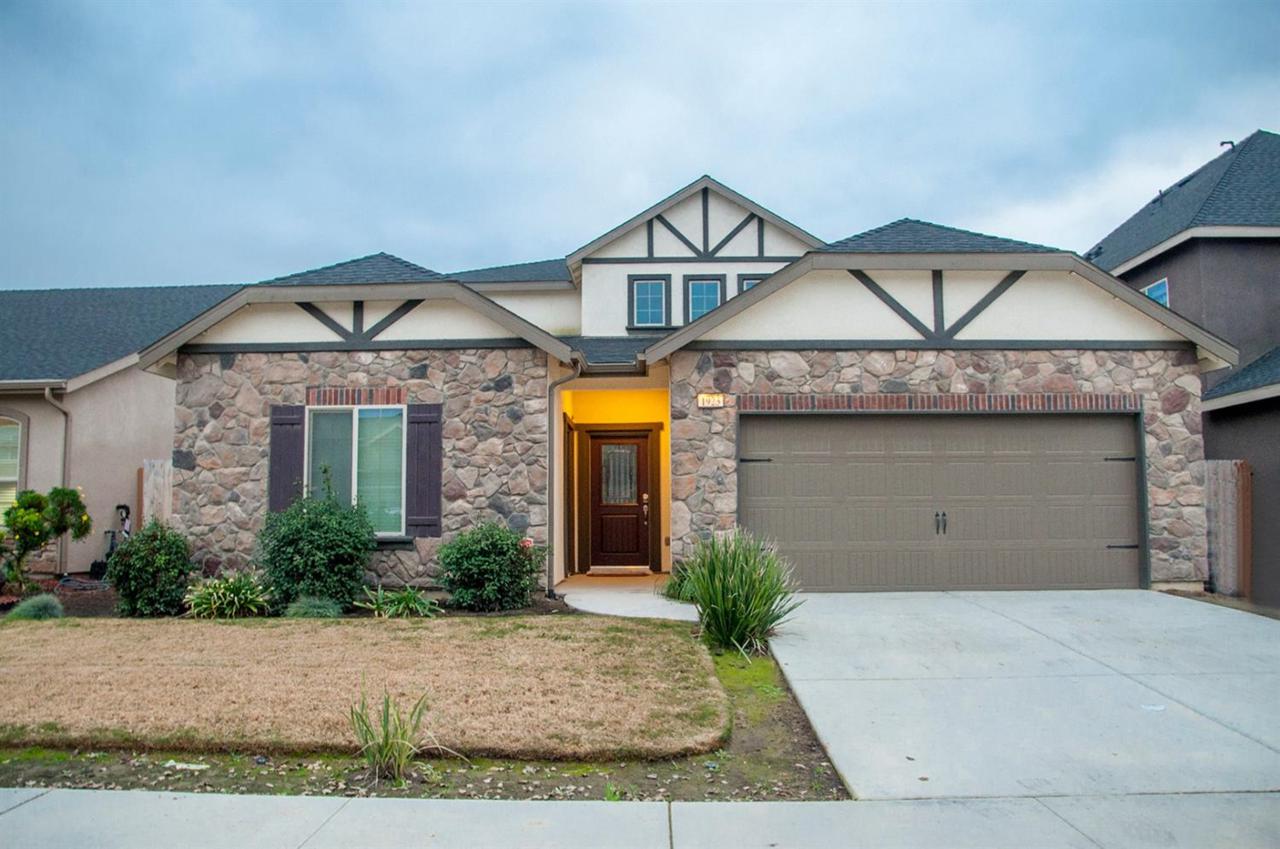 1923 Humboldt Drive - Photo 1