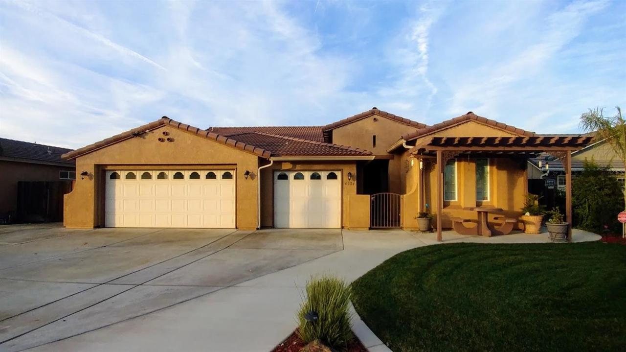 4324 Cambridge Avenue - Photo 1