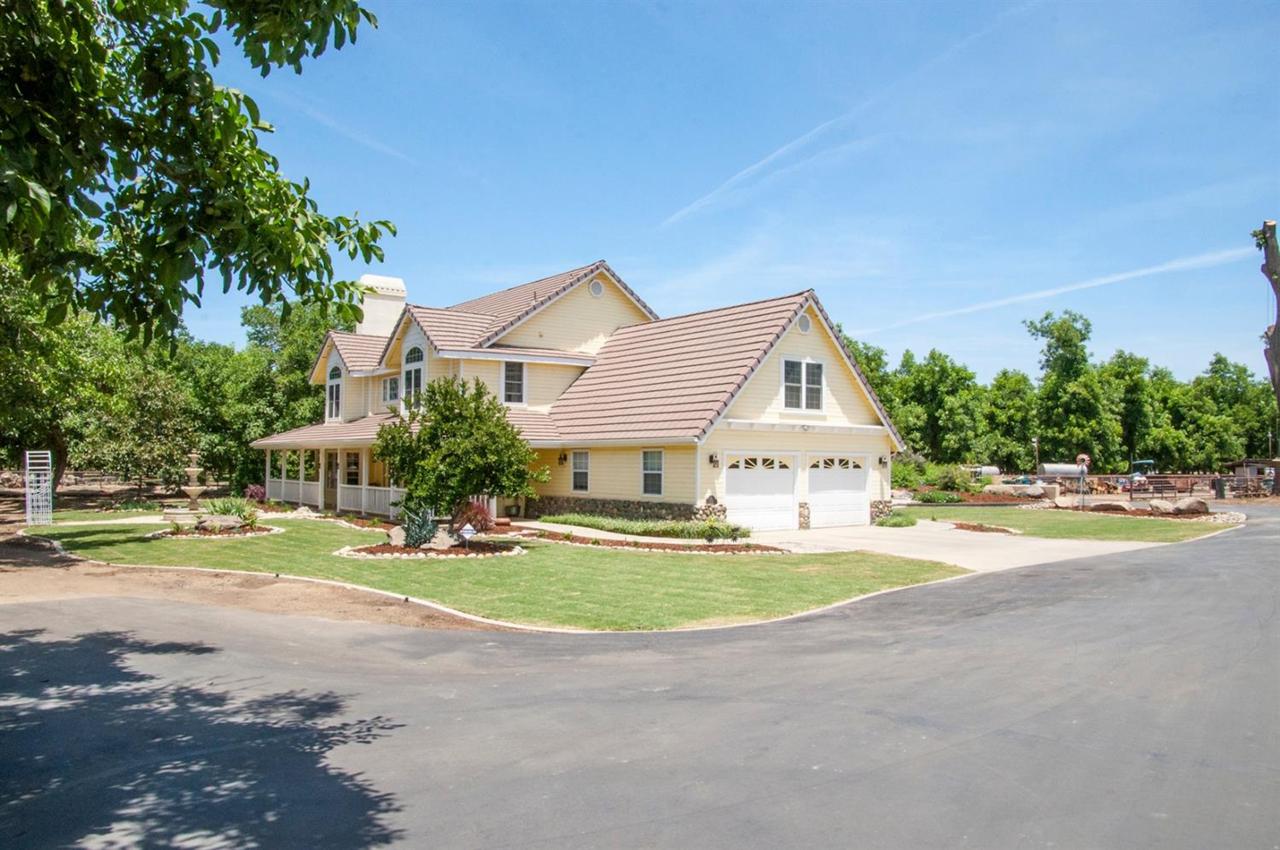 15600 Mills Drive - Photo 1