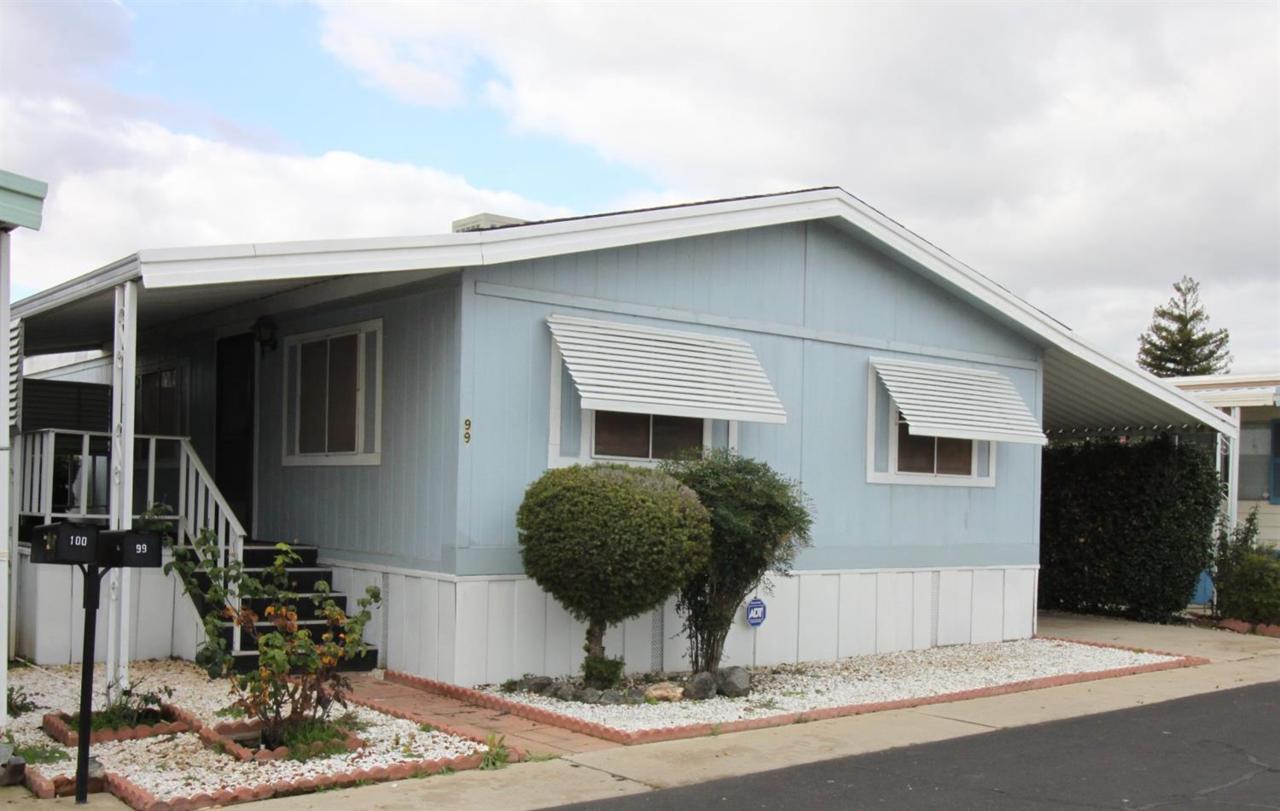581 Crawford Avenue - Photo 1