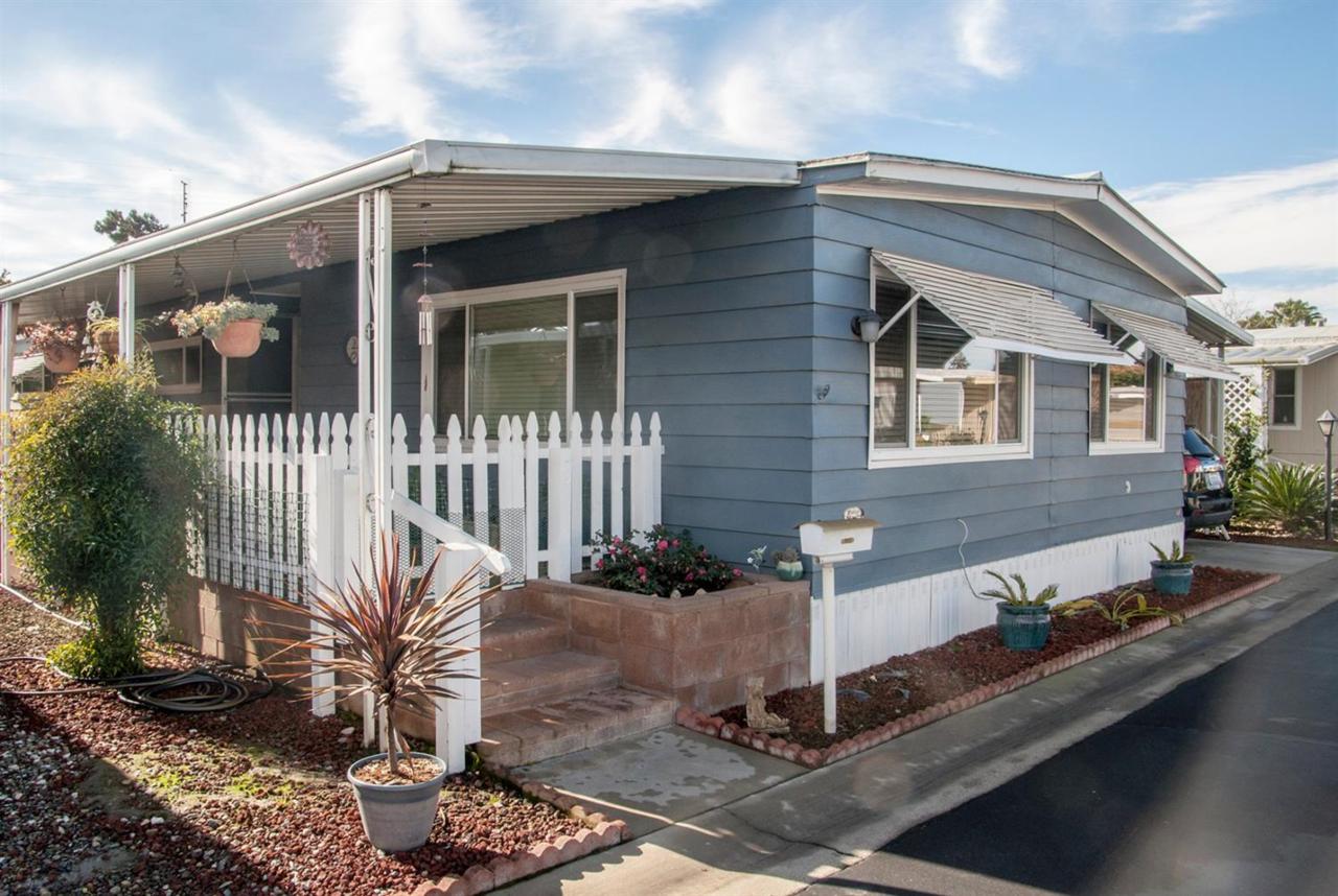 225 Akers Street - Photo 1