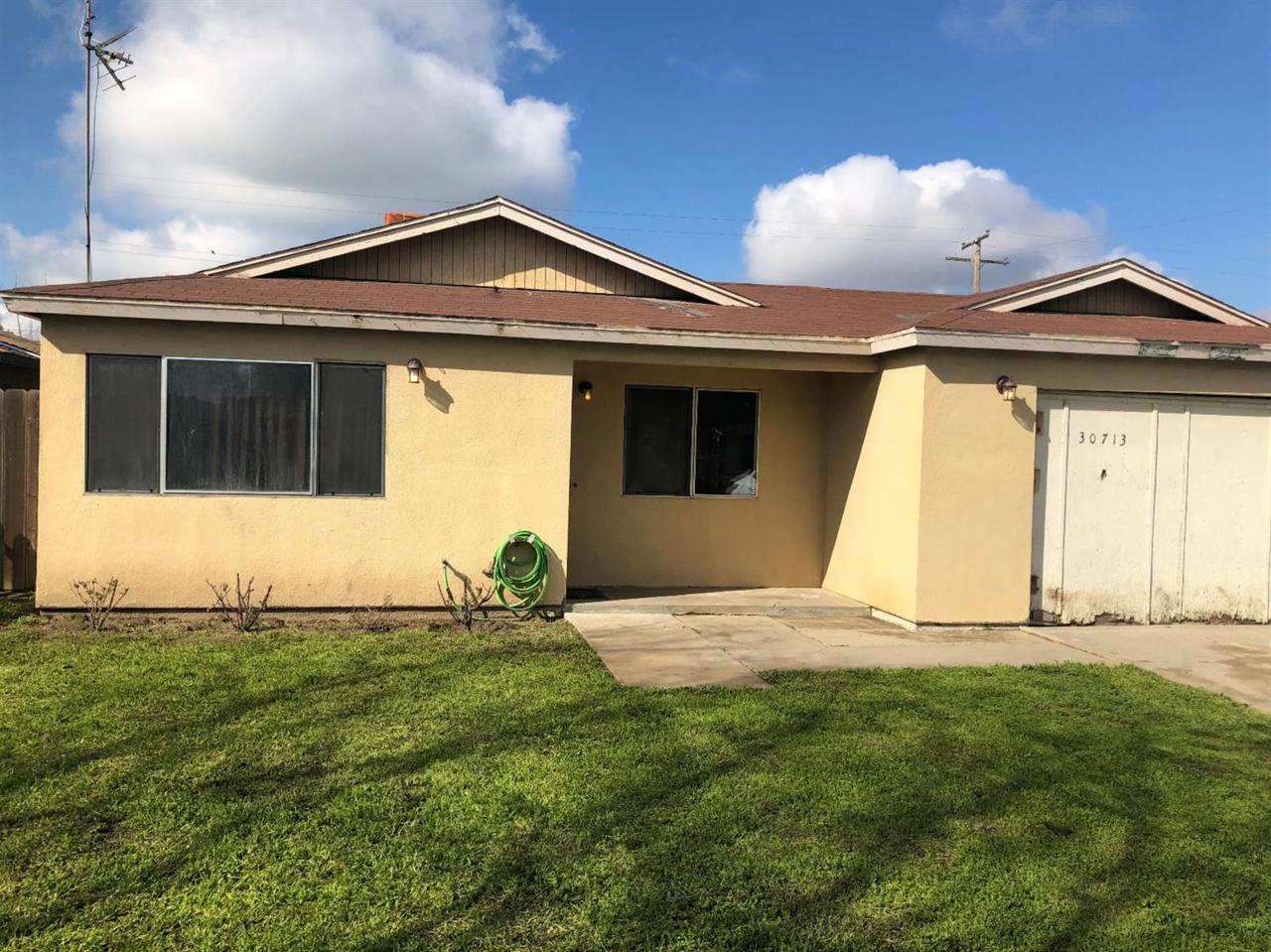 30713 Featherstone Road - Photo 1