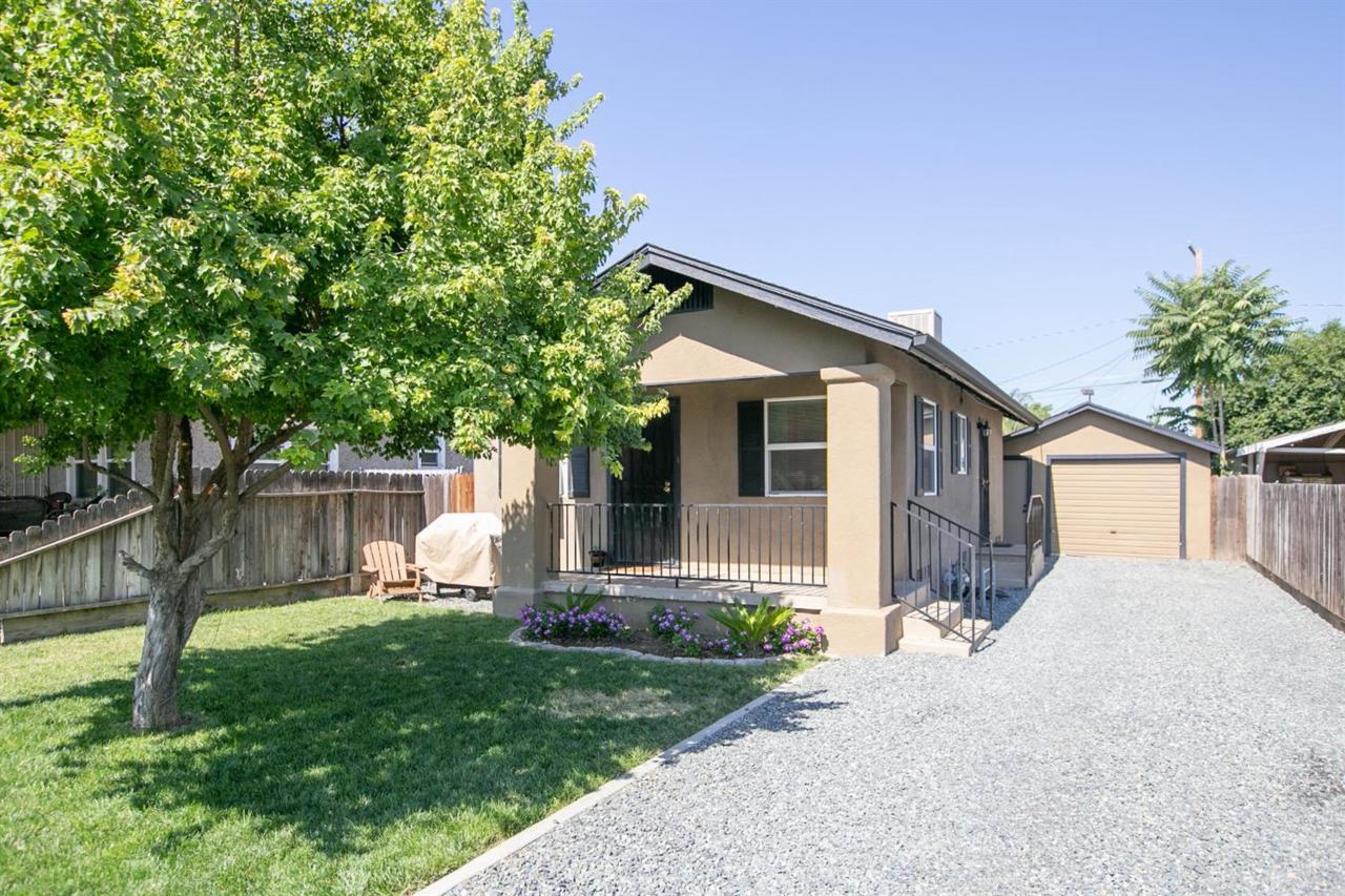119 Villa Street - Photo 1