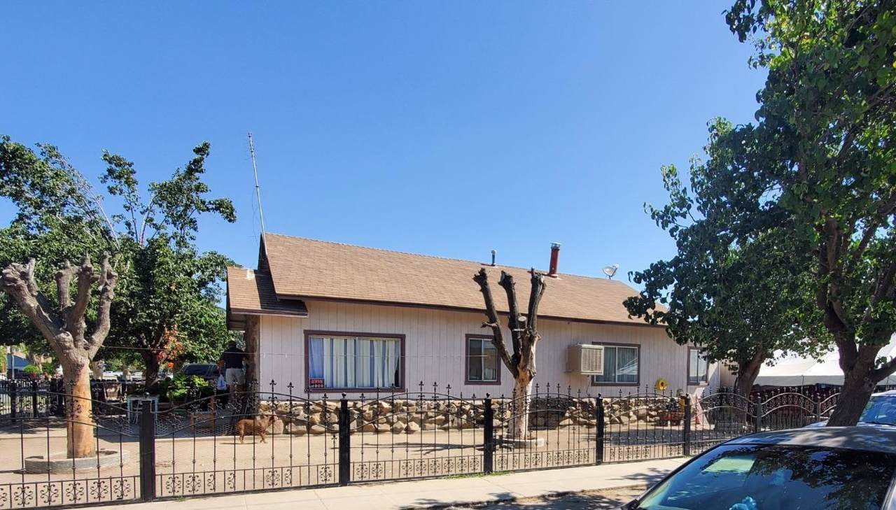 202 F Street - Photo 1