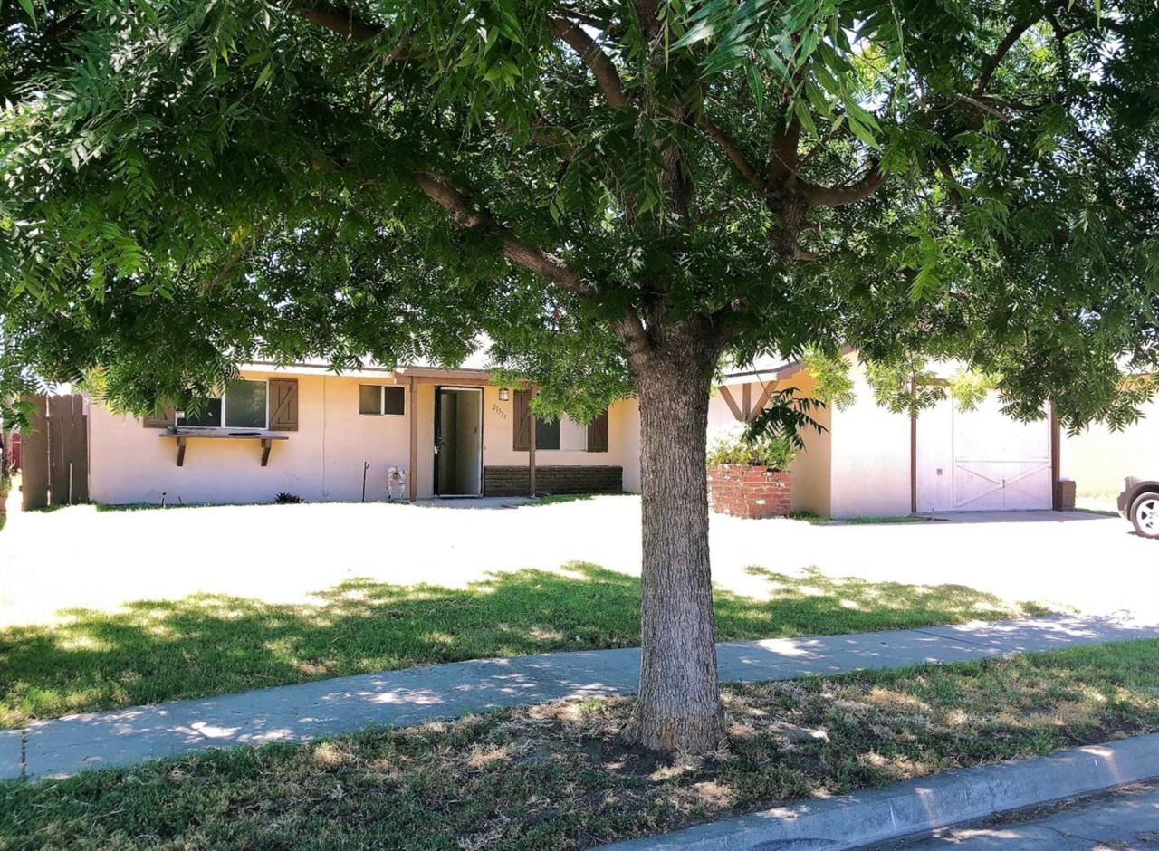 21325 Wyatt Avenue - Photo 1