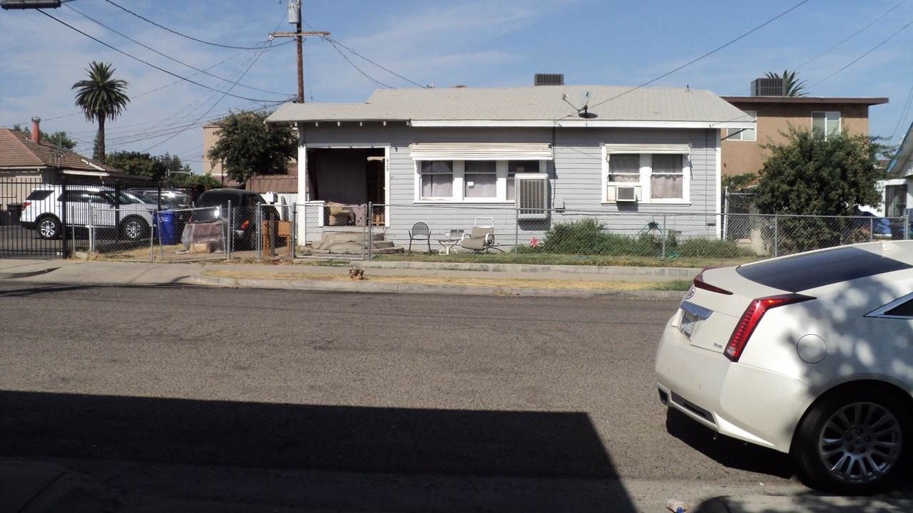 429 Division Street - Photo 1