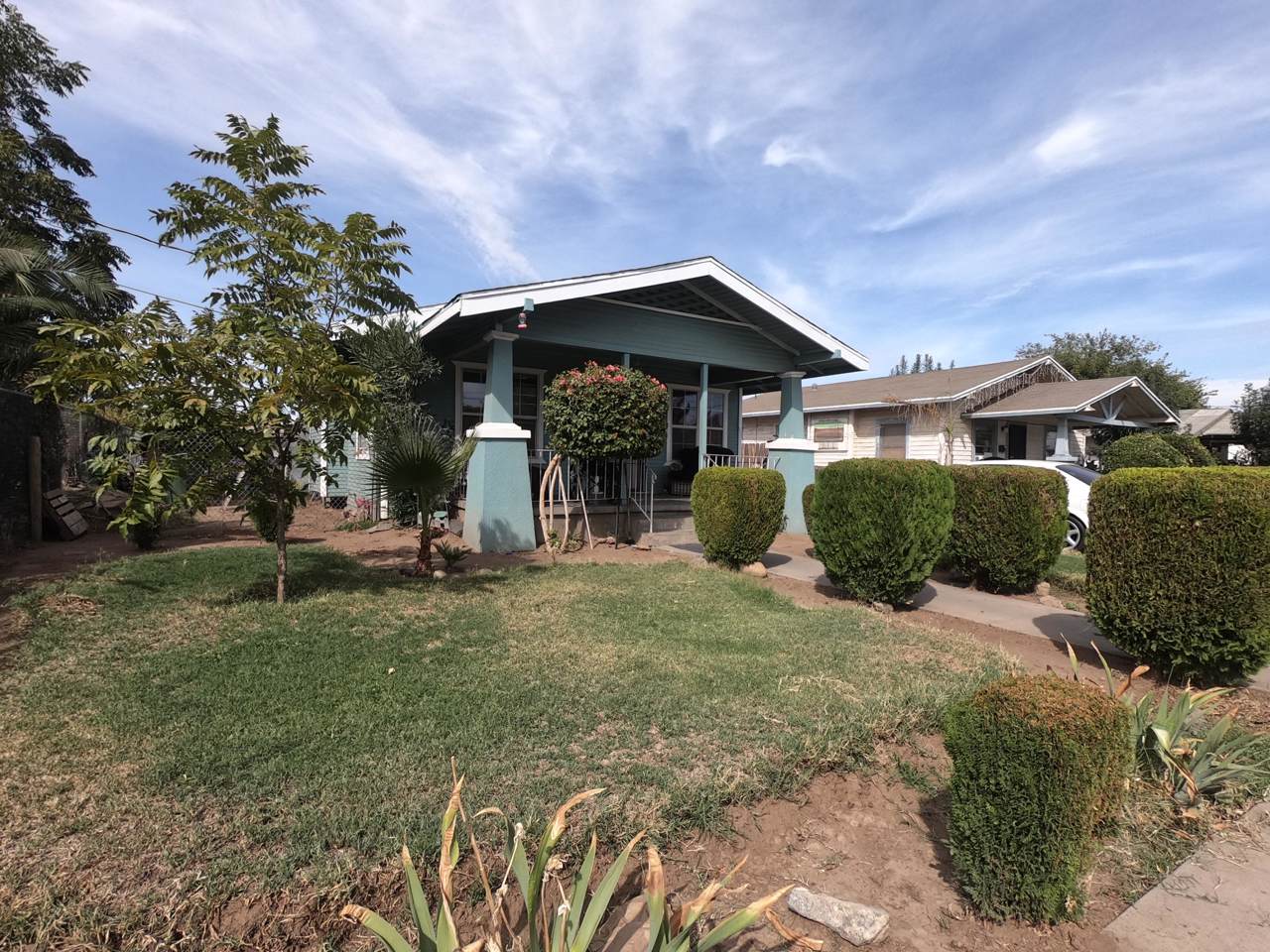 1043 Elizabeth Way - Photo 1