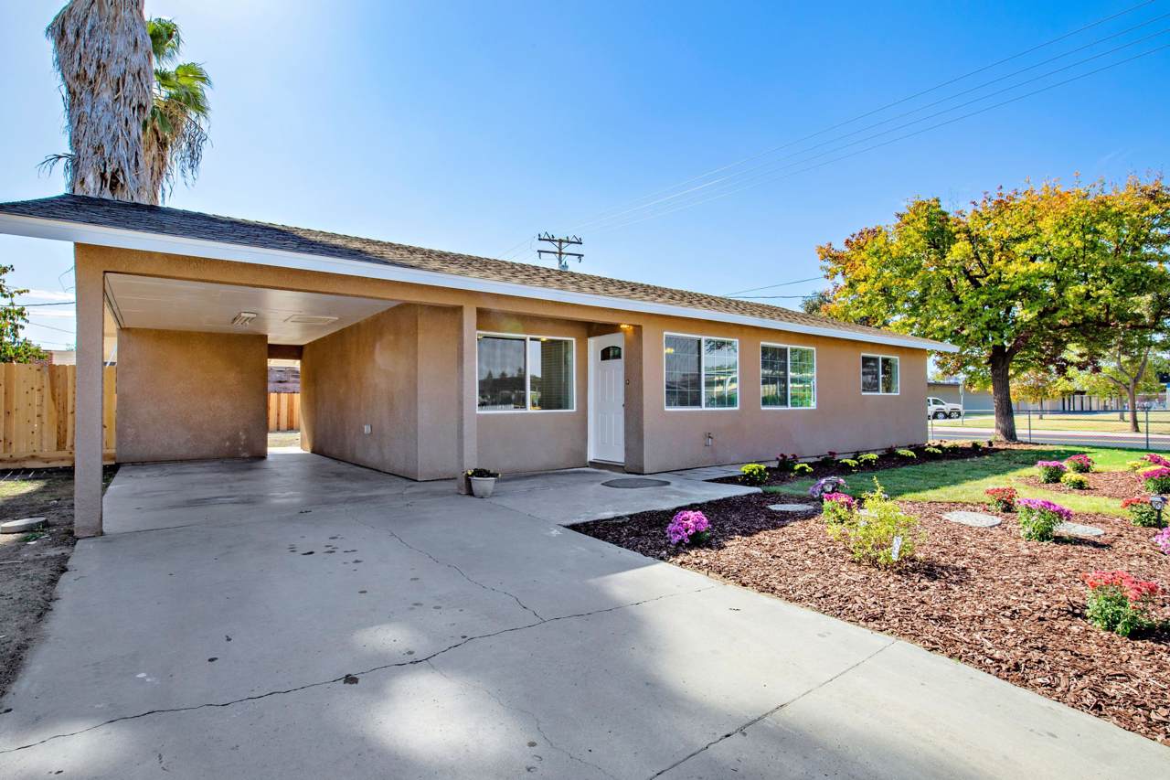 2043 Stewart Avenue - Photo 1