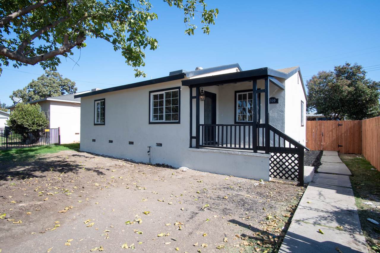 300 Larson Street - Photo 1